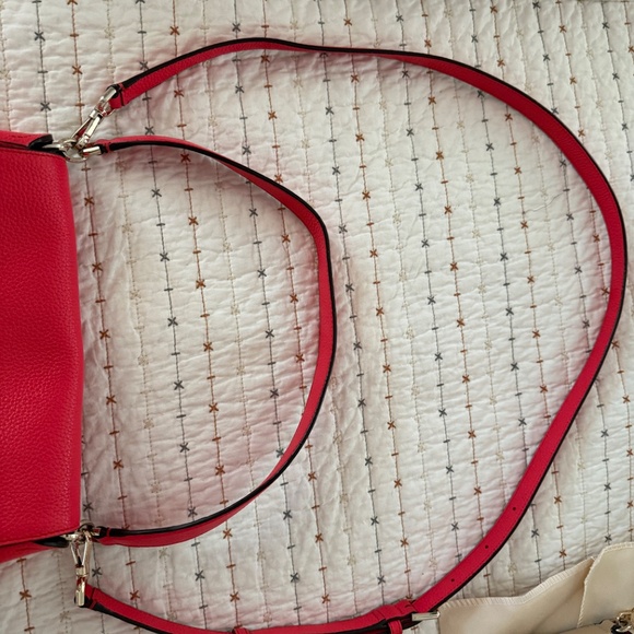 Beautiful Kate Spade shoulder or crossbody brand new condition & wallet - Picture 2 of 16